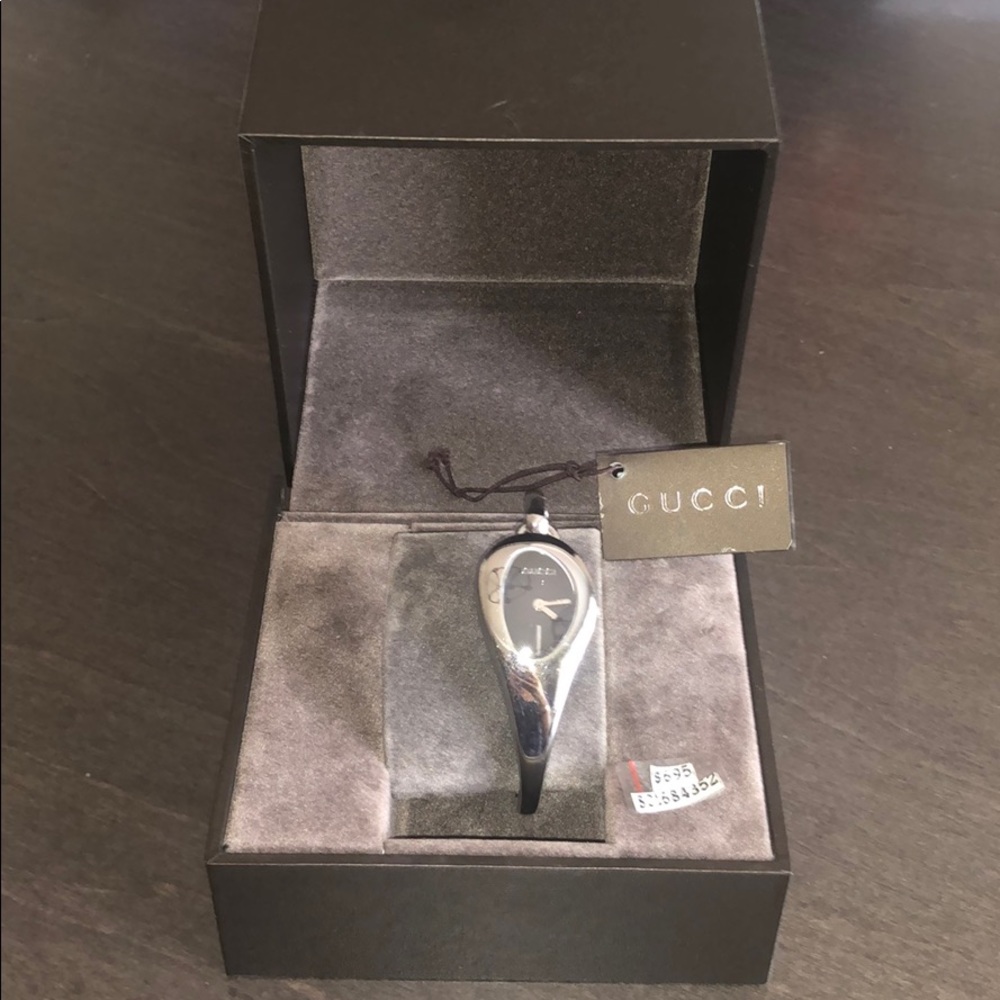 Gucci Teardrop Black Dial Stainless Steel Watch!